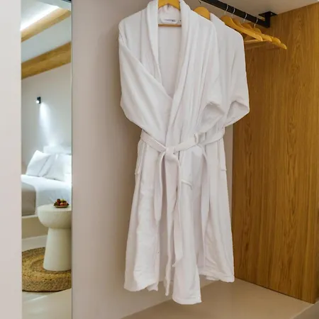 Halo Santorini - Living Experience Villa