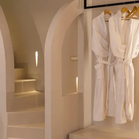 Halo Santorini - Living Experience Villa Karterádos